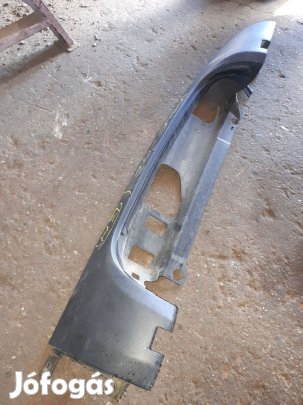 Fiat Doblo Bal Hátsó Lámpa Melletti Burkolat