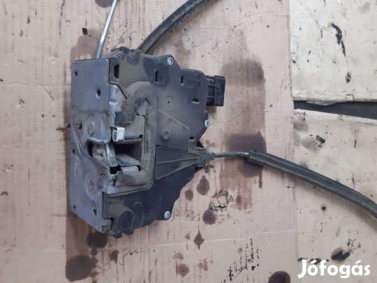 Fiat Ducato III 06-14 Bal Első Ajtó Zárszerkezet + Központizár Motor