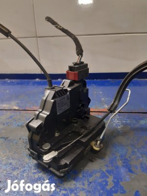 Fiat Ducato III 06-14 Bal Első Ajtó Zárszerkezet + Központizár Motor