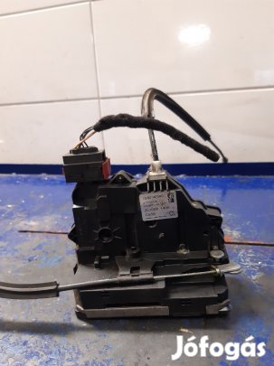 Fiat Ducato III 06-14 Jobb Első Ajtó Zárszerkezet + Központizár Motor