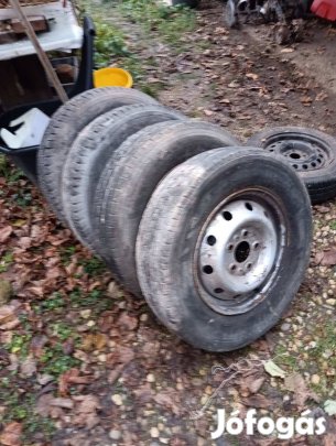 Fiat Ducato acélfelnik téli gumival