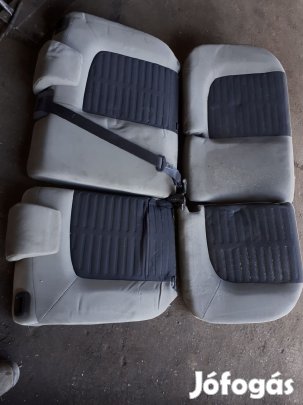 Fiat Grande Punto Hátsó Ülés