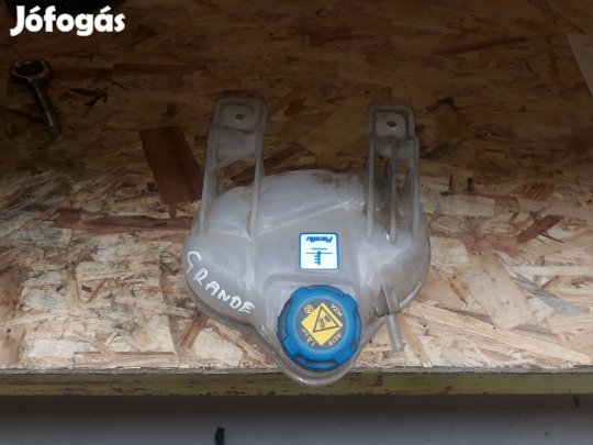 Fiat Grande Punto Kiegyenlítő Tartály Kupak
