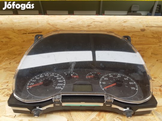 Fiat Grande Punto Óraegység / Kilométeróra
