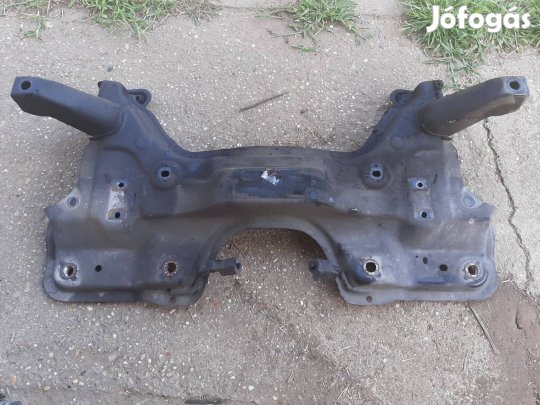 Fiat Grande Punto rozsdamentes első bölcső , segédkeret