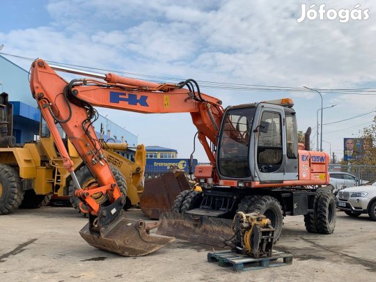 Fiat-Kobelco EX135W+Rototilt gumikerekes kotró