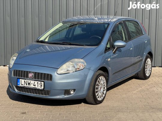 Fiat Punto Grande1.4 8V Actual Friss műszaki vi...