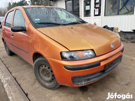 Fiat Punto II (2003) 1.2i 188A4000 Alkatrészek #M3832