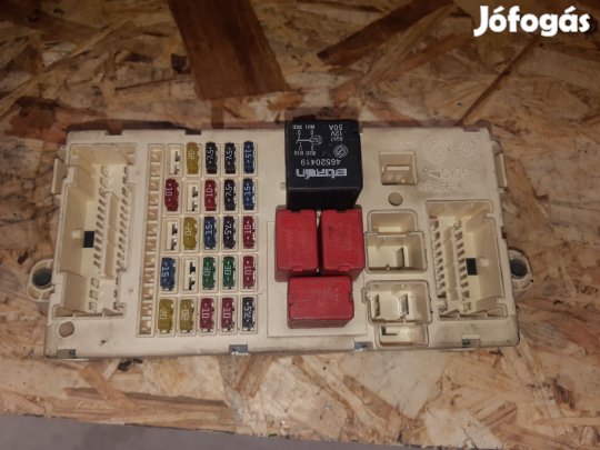 Fiat Stilo Biztosítéktábla / Relé Tábla
