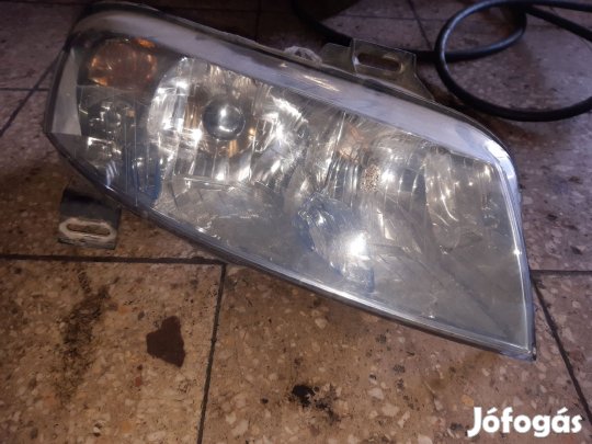 Fiat Stilo Jobb Első Lámpa / Fényszóró