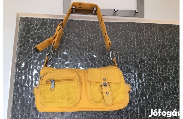 Fiataloknak! Cuki kis sárga vászontáska, ridikül, retikül.eladó