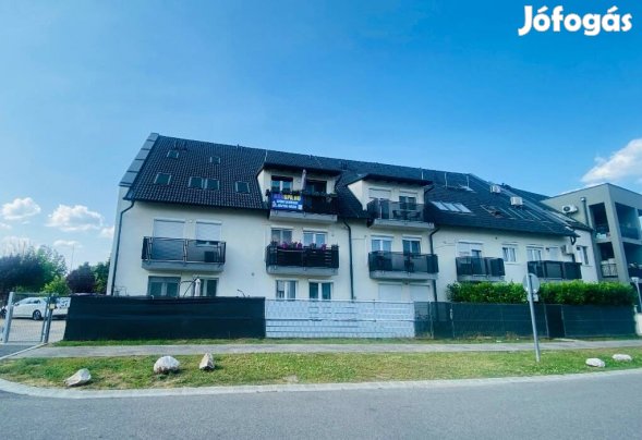 Fiatalos, napfényes albérlet kiadó Győrrévfaluban!