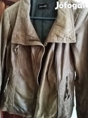 Fiatalos márkás, jószabású női, lányka bőrdzseki, bőr kabát 34-36 os