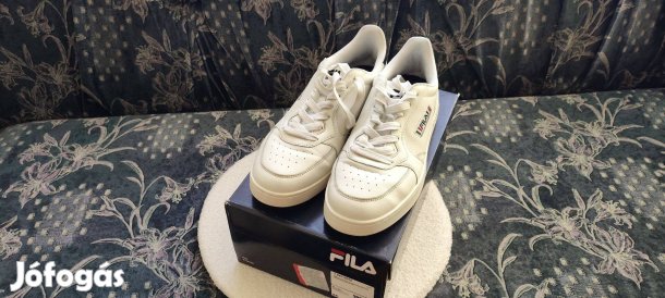Fila 44-es fehér férfi Sportcipő