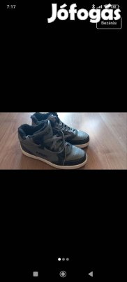 Fila magasszárú cipő