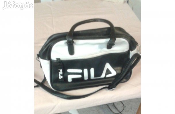 Fila női táska 2600.-ft