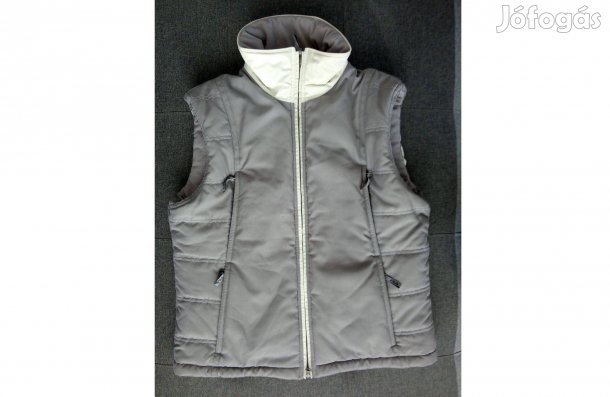 Fila szürke steppelt mellény, sok zsebbel. M