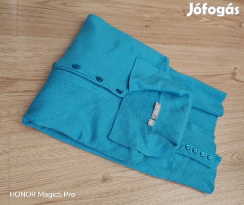 Finomkötött modál női pulóver M-L