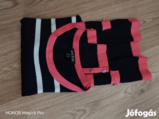 Finomkötött női tunika S-M