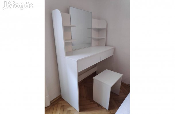 Fiókos fésülködő asztal tükörrel