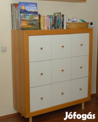 Fiókos szekrény