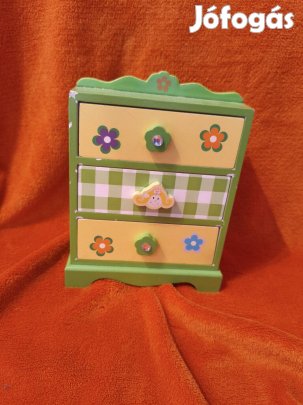 Fiókos szekrény