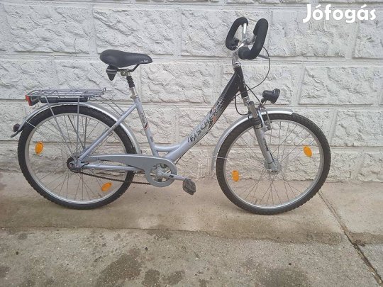 Fischer 26"-os mélyvázas, agyváltós, agydinamós, teleszkópos, alu,