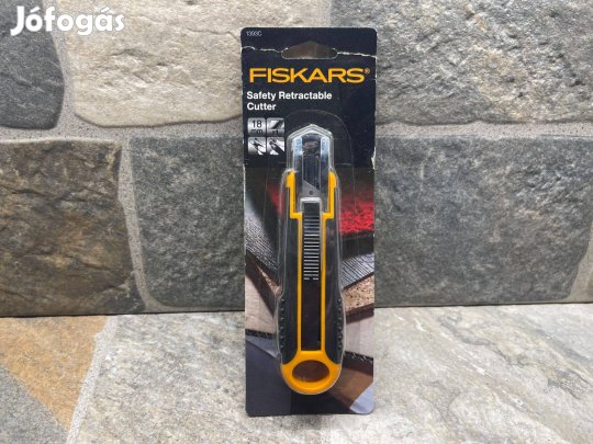 Fiskars 18mm biztonsági pengekés / szike