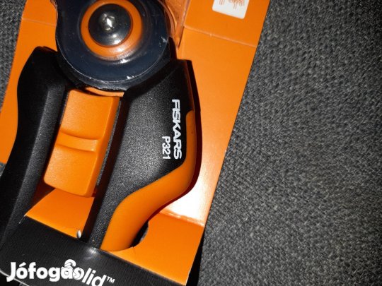 Fiskars új metszőolló P321