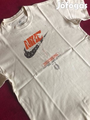 Fiú Nike póló "M" méretű