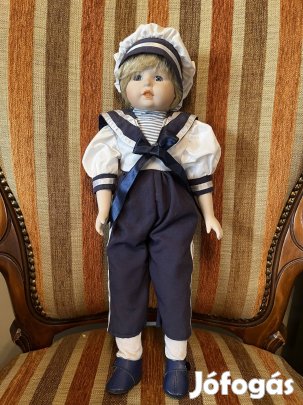Fiú baba 42 cm s eladó 8000 ft bp.17 ker