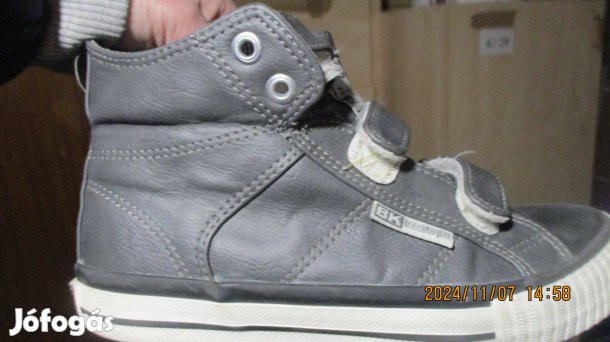 Fiú bakancs 31 (BK)