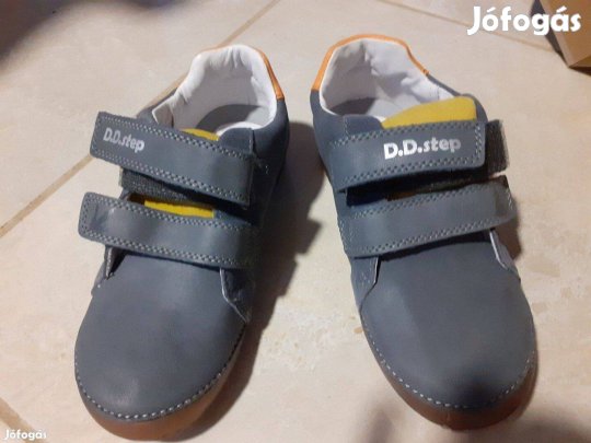 Fiú bőr cipő Méret: 34