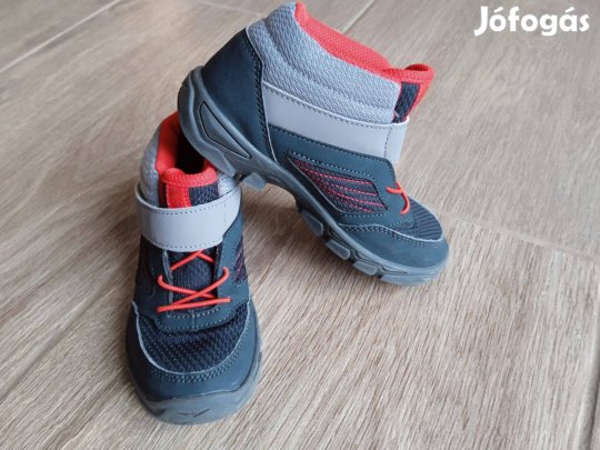 Fiú cipő 30-as