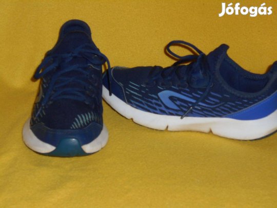 Fiú cipő, sportcipő, 38-as. Légáteresztő, márkás, könnyű, kiváló