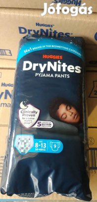 Fiú éjszakai bugyipelenka (8-13 évesnek) eladó. 1 csomag 9 db-os