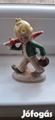 Fiú esernyővel porcelán