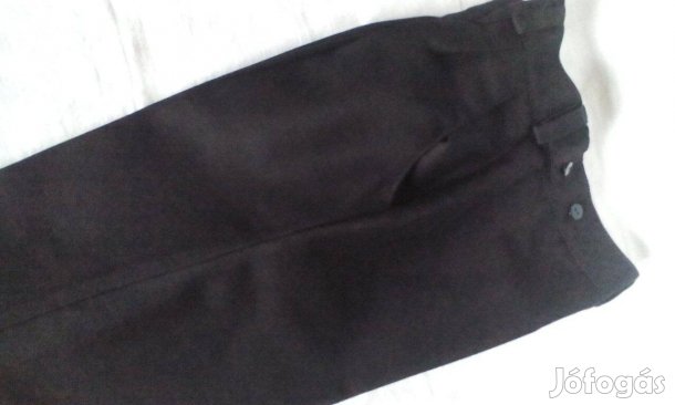 Fiú fekete nadrág 122-es méret