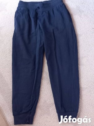 Fiú melegitő nadrágok 146 méret