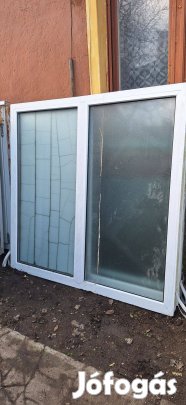 Fix műanyag 150x150 ablak bevilágító