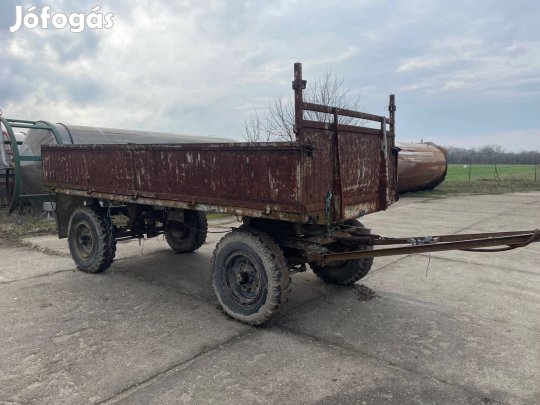 Fixes pótkocsi okmányok nélkül