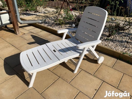 Flair Erős Műanyag Napozóágy Nyugágy Fehér