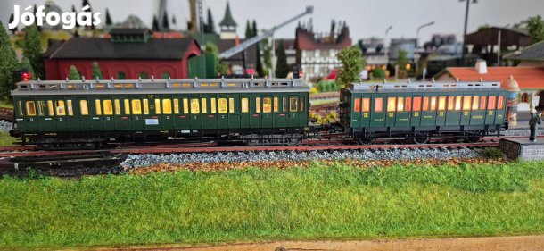 Fleischmann 3.osztályú DRG személyvagonok világítással H0-ás