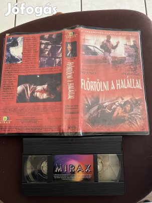 Flörtölni a halállal vhs nagytok akció.   