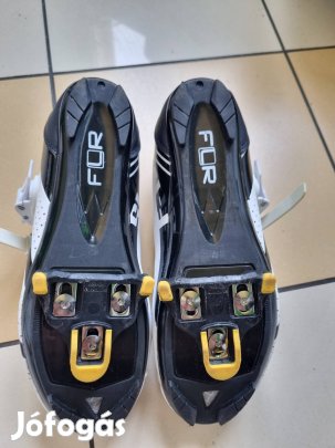 Flr SPD SL országúti kerékpáros cipő, stopli, pedál és kamásli 