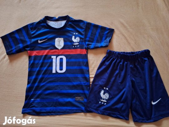 Foci mez Mbappe 140-es