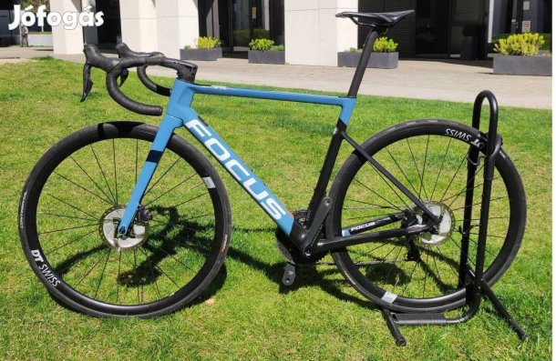 Focus Izalco Max karbon országúti