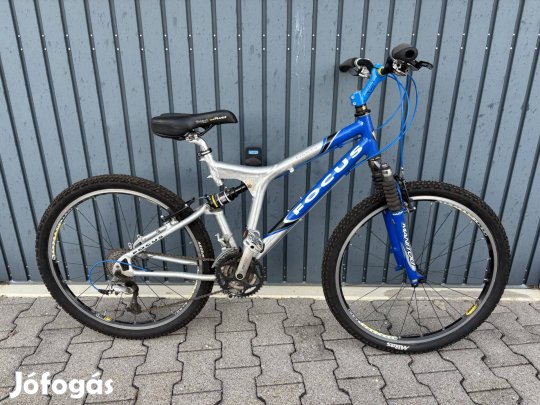 Focus összteleszkópos mtb 26"