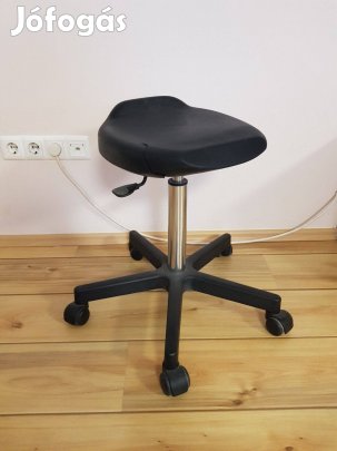 Fodrászati hajvágó szék, guruló, kifogástalan állapotban