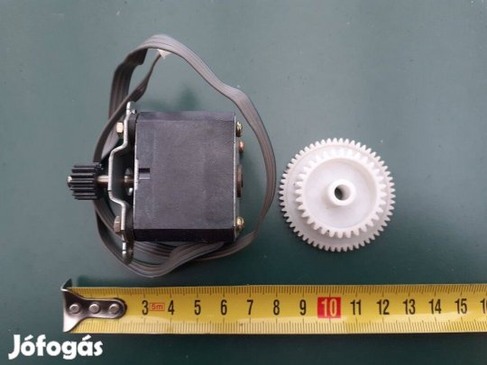 Fogaskerék és léptetőmotor egyben